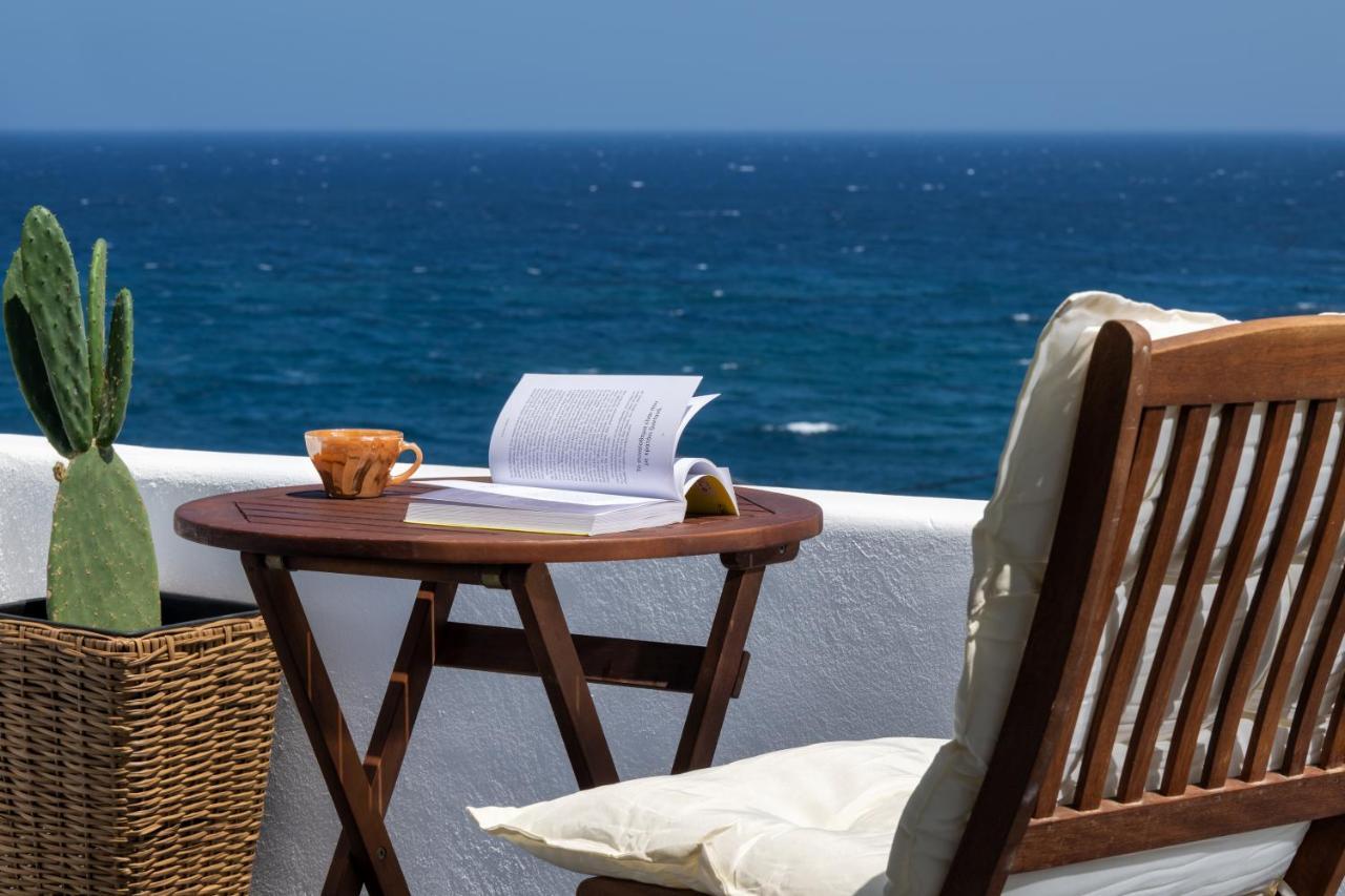 Peaceful Seafront Retreat In Santorini -Sonus Mare Beach Houses Vourvoulos Exterior photo