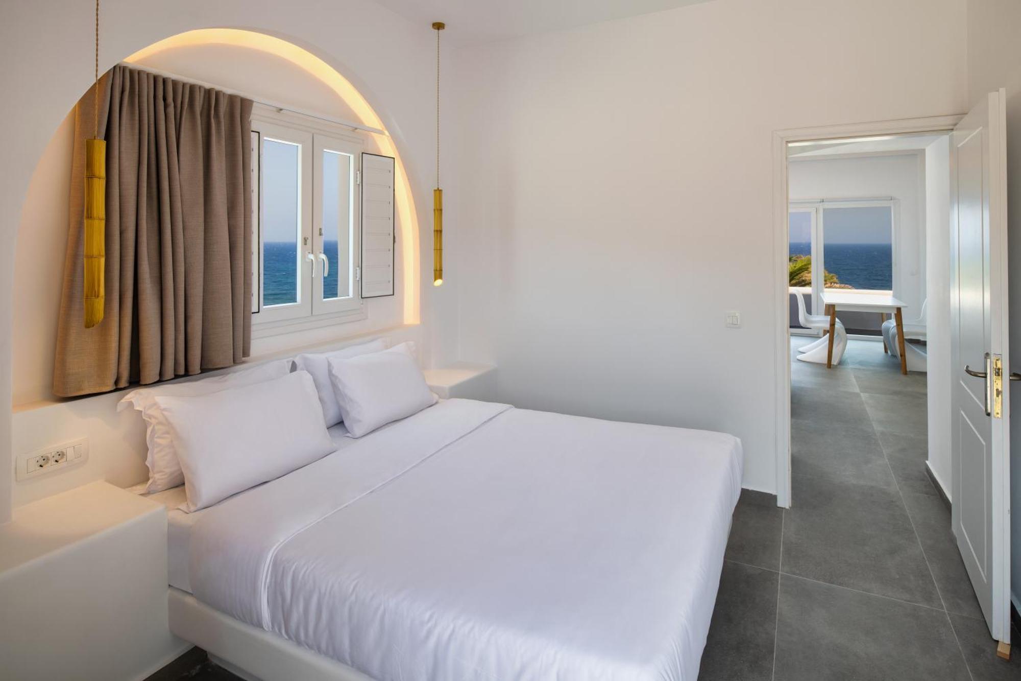Peaceful Seafront Retreat In Santorini -Sonus Mare Beach Houses Vourvoulos Exterior photo